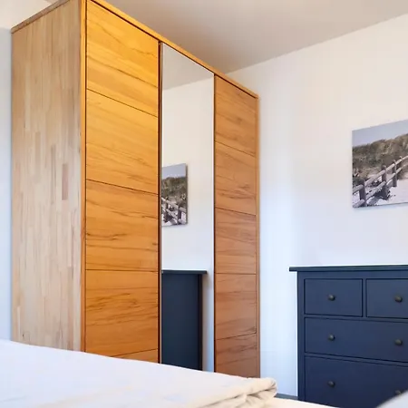 Muehlenteich App 14 *